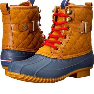 Tommy Hilfiger Womens twRAVEL Rain Boots
